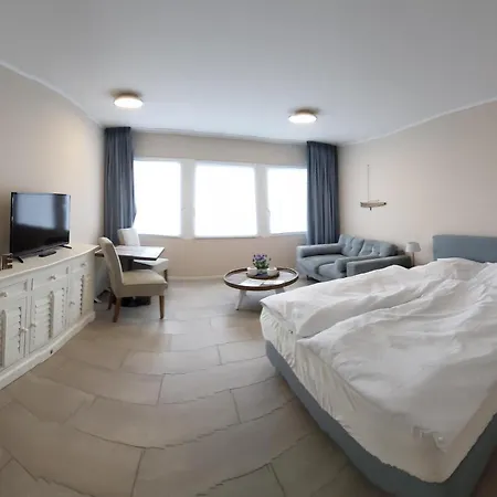 Strandfloh Burgtiefe auf Fehmarn